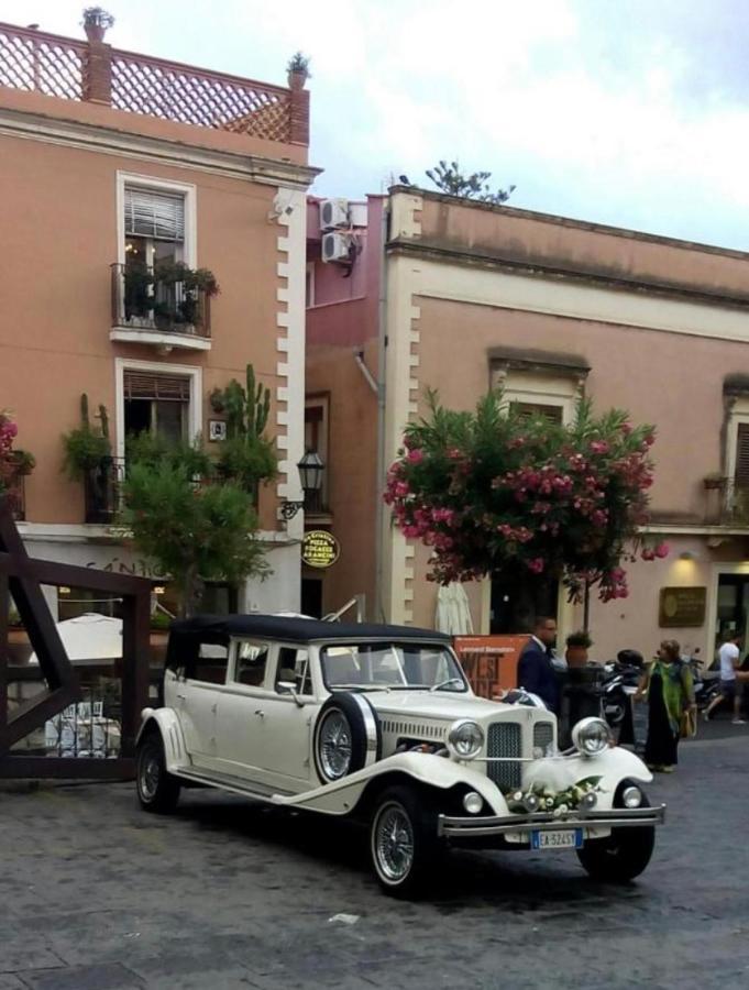 Duomo Square Apartment Taormina Buitenkant foto